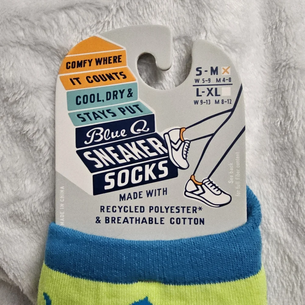 Blue Q Chase The Laser! Cat Padded Sneaker Socks Size Small/Medium
